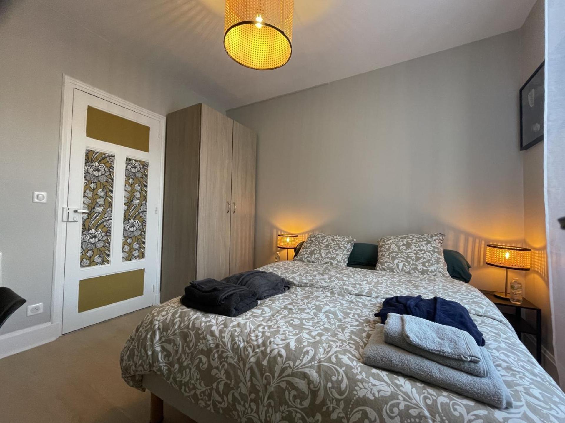 Appartement Le Treize Au Coeur Du Bouchon à Troyes Extérieur photo