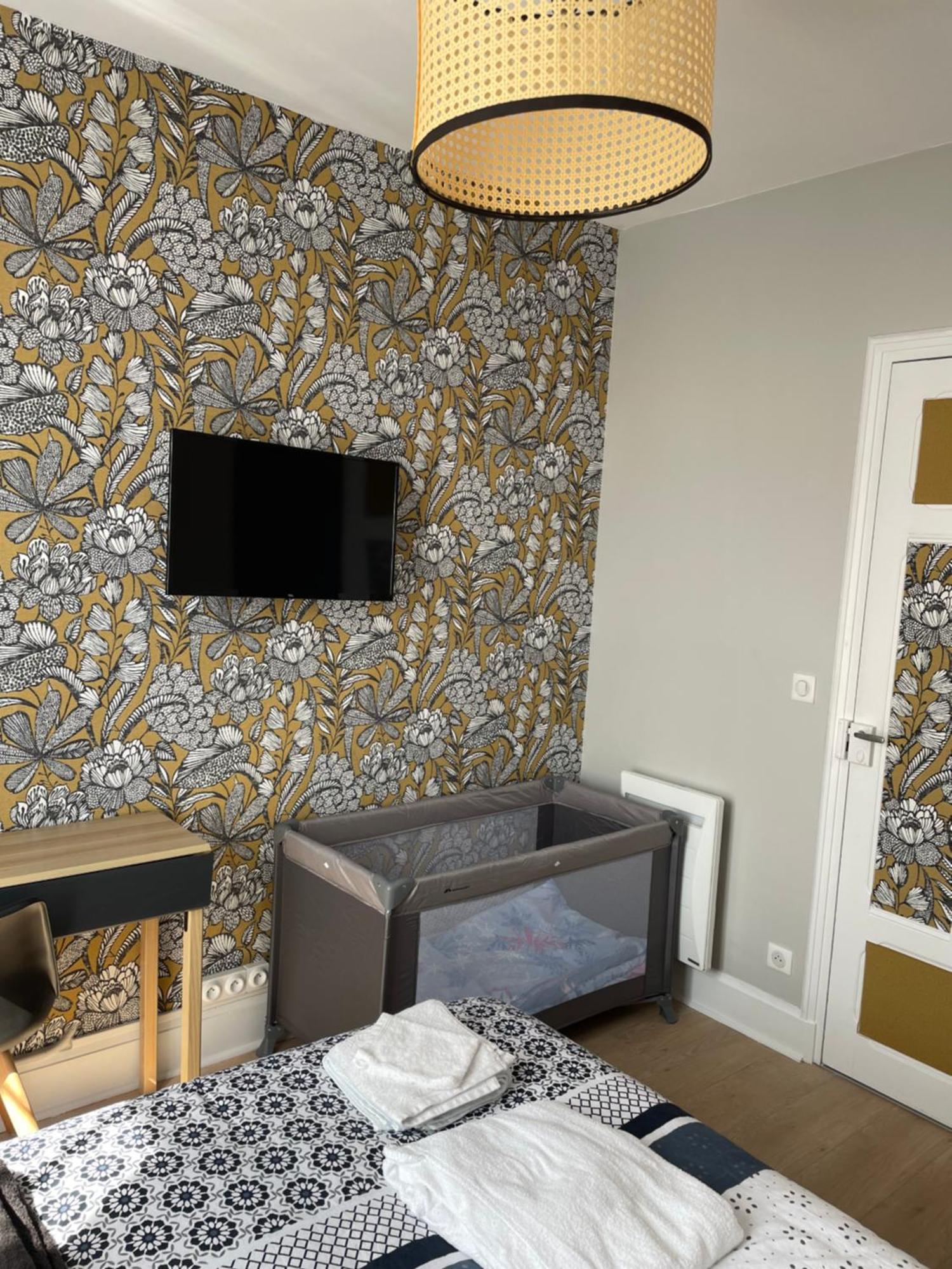 Appartement Le Treize Au Coeur Du Bouchon à Troyes Extérieur photo